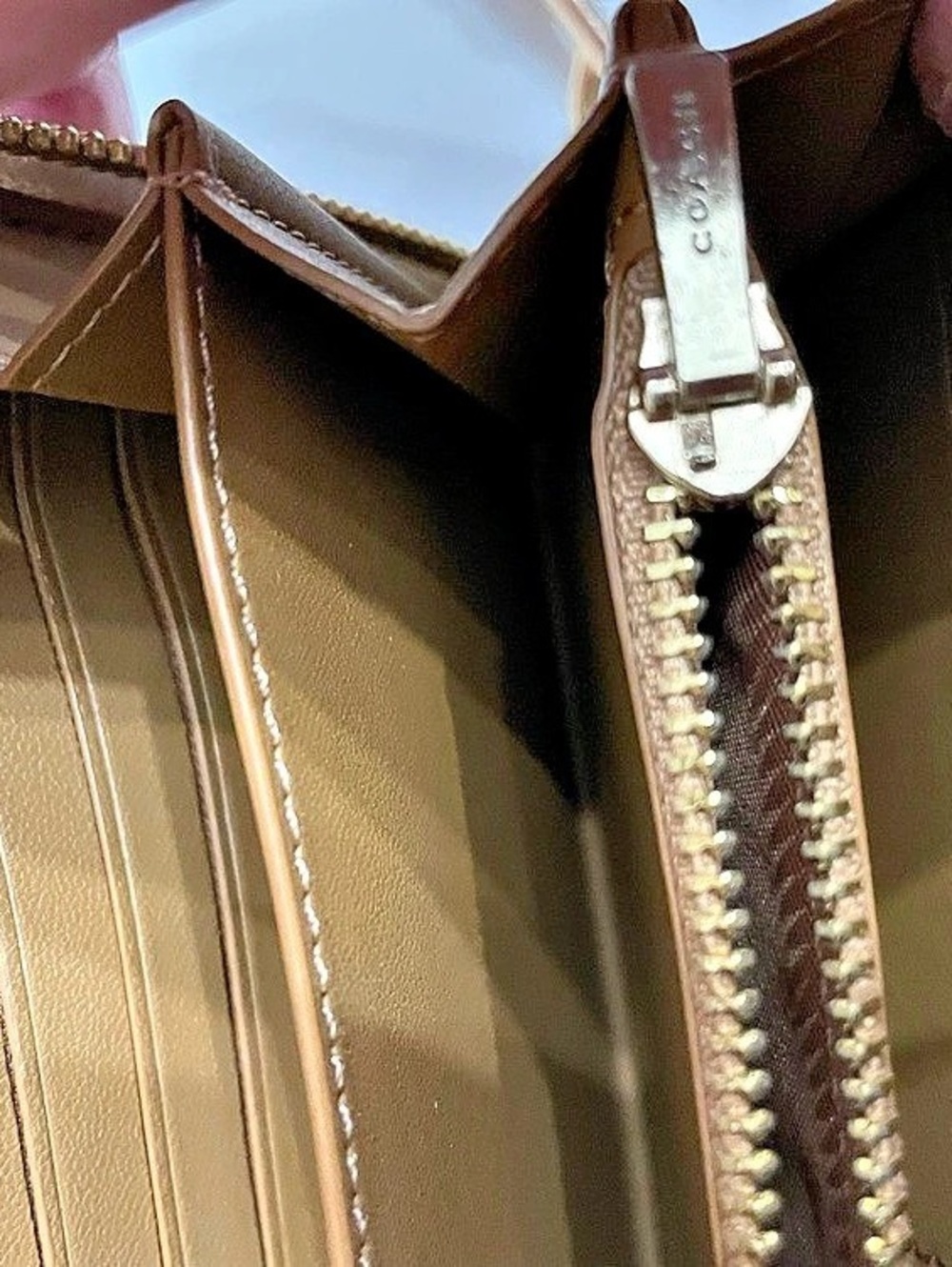 Coach Long Zip Around Wallet In Signature Canvas Beige & White - Picture 7 of 8